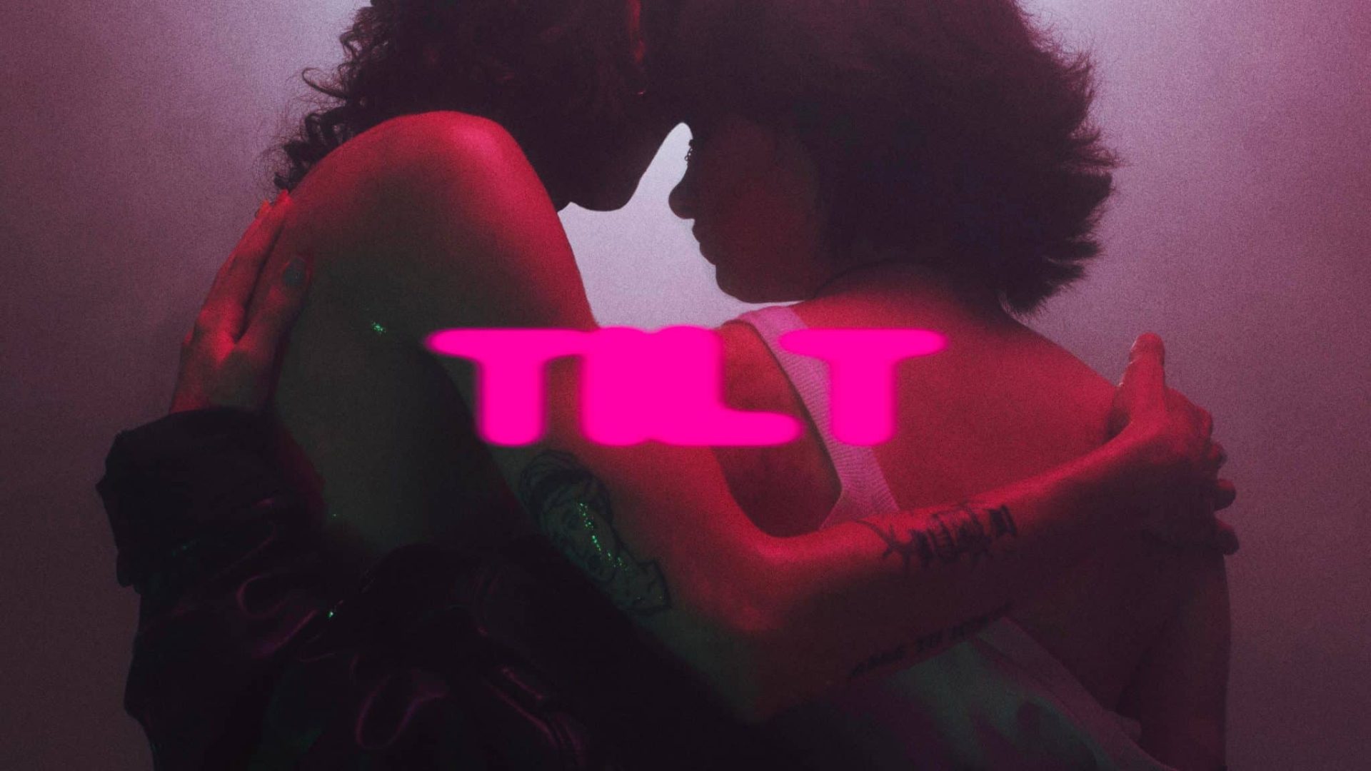 cover_tilt-2